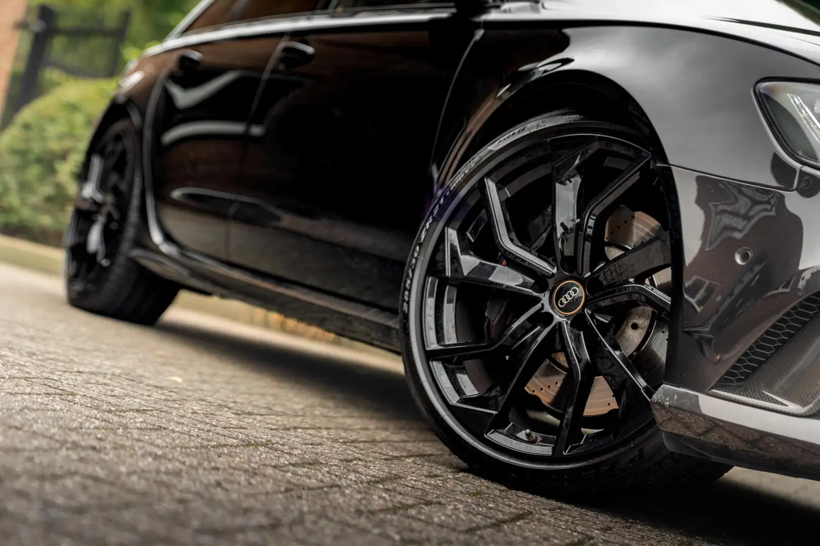 Audi RS6 Avant 4.0 TFSI Quattro Pro Line Plus Pano B&O Adva Zwart - 2