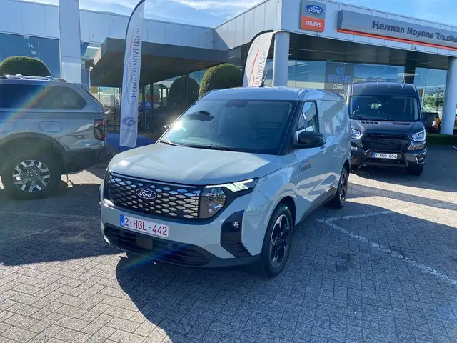 Ford Transit Courier BEV