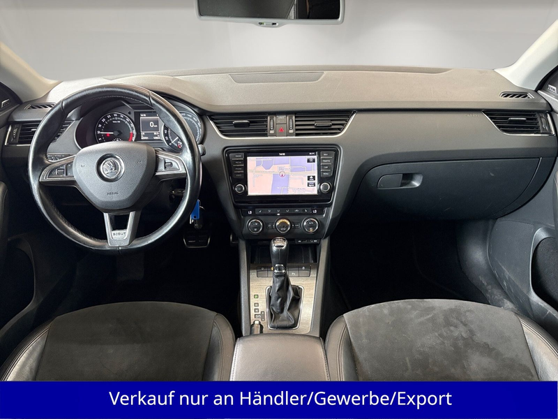 Skoda Octavia Kombi 2.0 TDI Scout 4x4 DSG Xenon Leder — photo 10