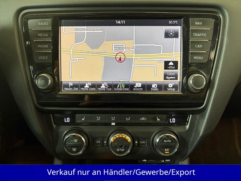 Skoda Octavia Kombi 2.0 TDI Scout 4x4 DSG Xenon Leder — photo 12