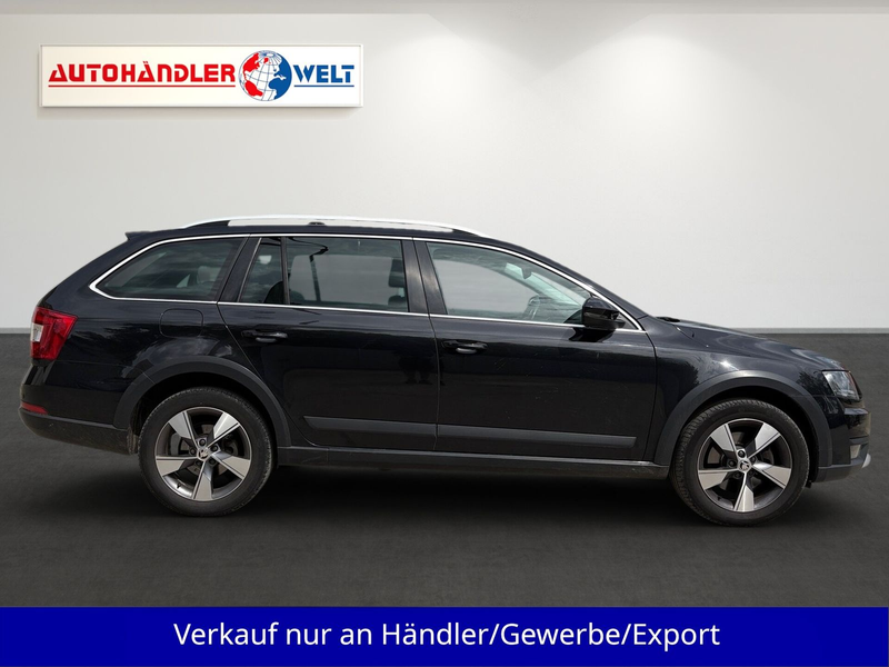 Skoda Octavia Kombi 2.0 TDI Scout 4x4 DSG Xenon Leder — photo 4