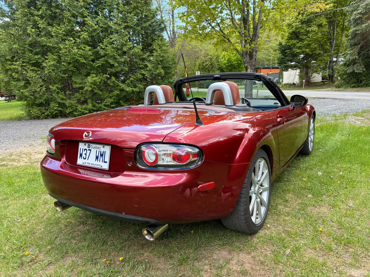 Mazda MX-5 Miata снимка Mazda MX-5 Miata