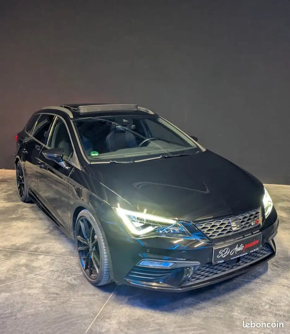 SEAT Leon CUPRA 2.0l tsi 300ch 4Drive full options ACC DCC C Noir - 1