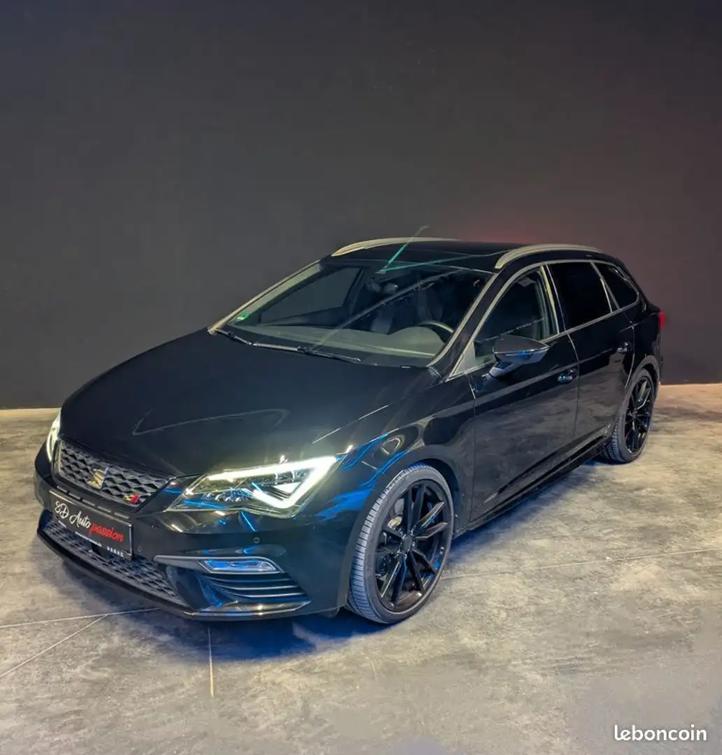 SEAT Leon CUPRA 2.0l tsi 300ch 4Drive full options ACC DCC C Noir - 2