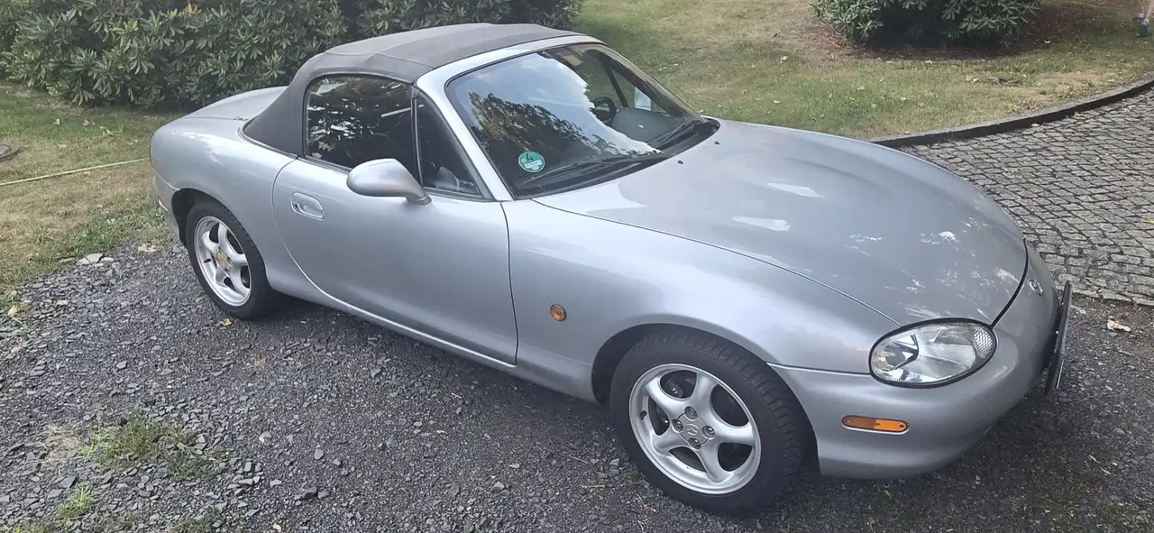 Mazda MX-5 1.6i 16V, foto 4