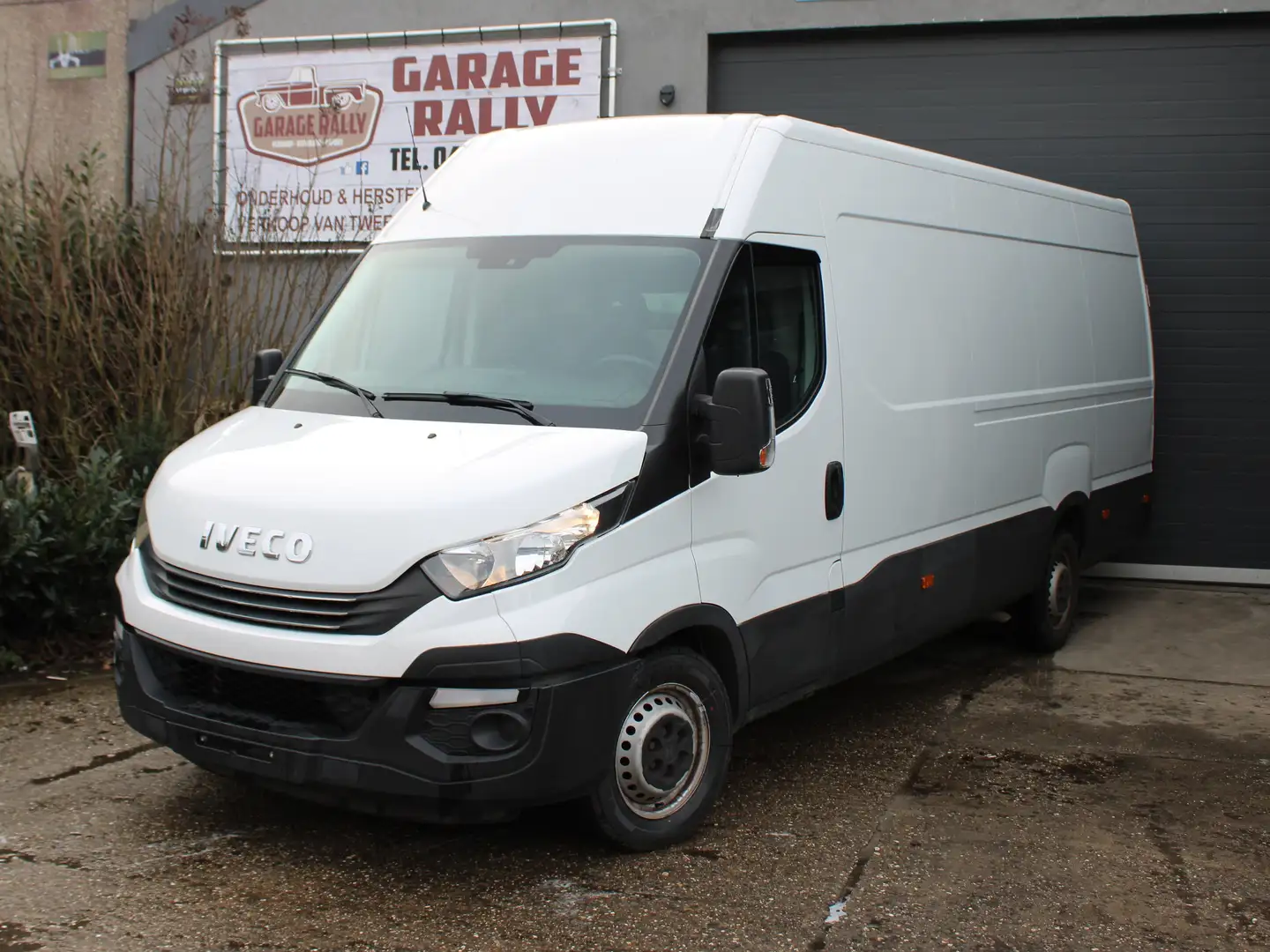 Iveco Daily AUTOMATIC Білий - 1