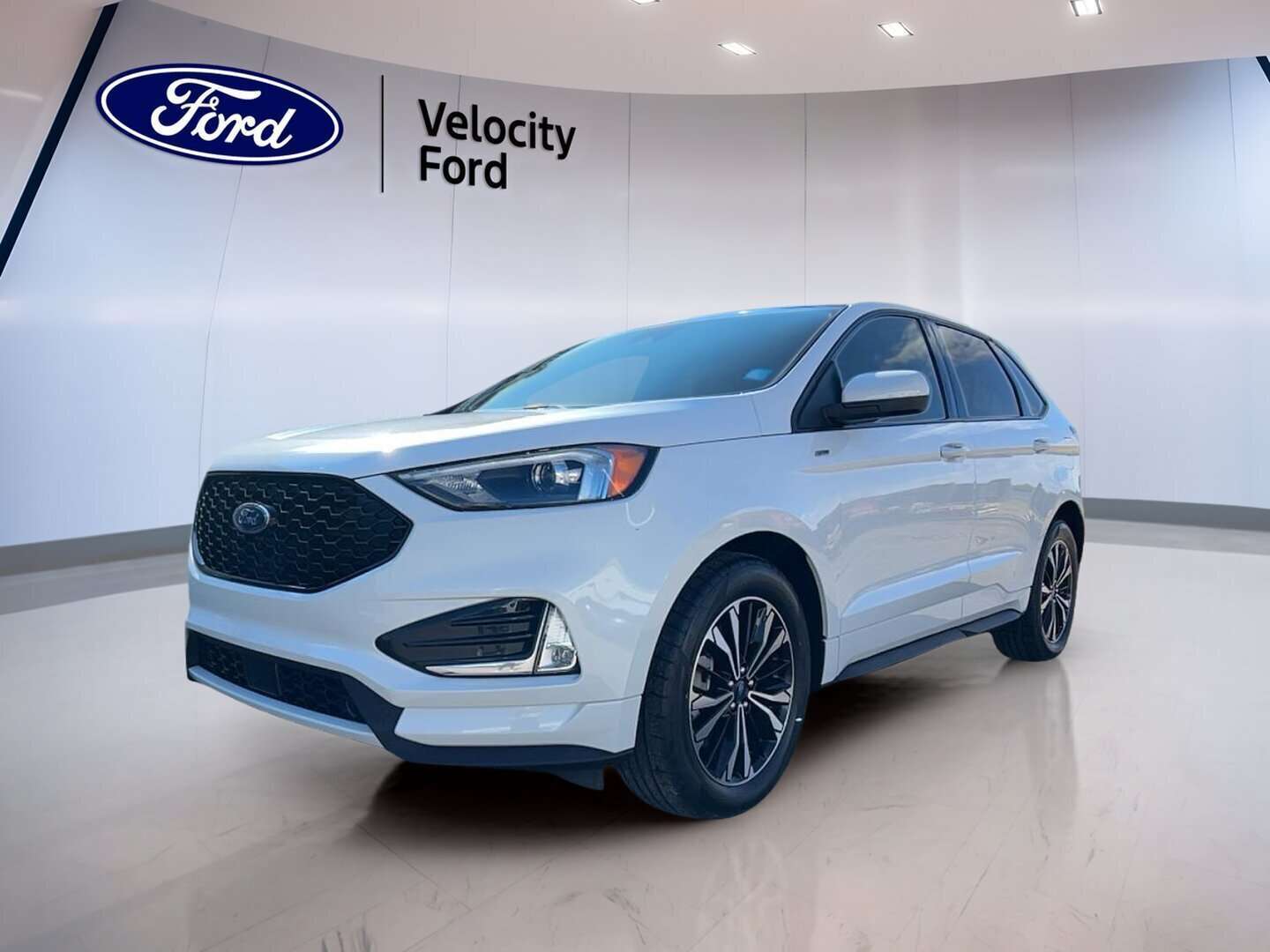 2022 Ford Edge ST Line AWD 2 Sets Of Tires!!!