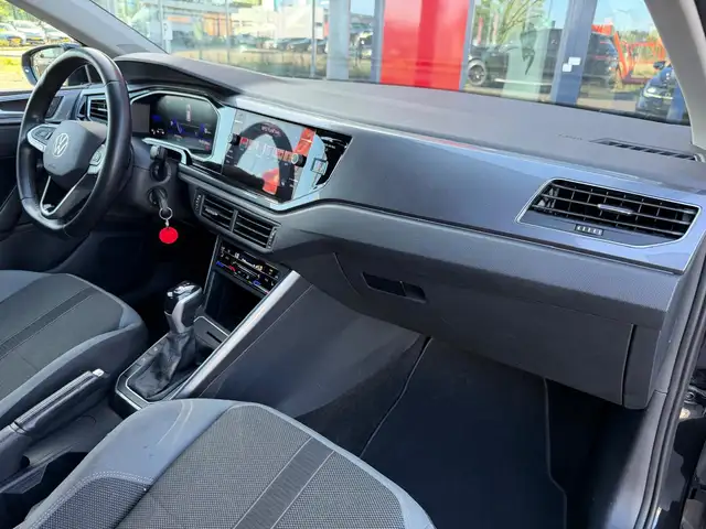Volkswagen Polo view 23