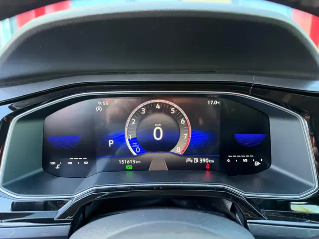 Volkswagen Polo view 10