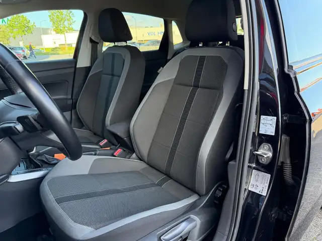 Volkswagen Polo view 18