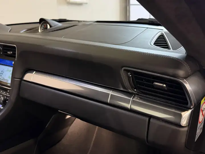 Porsche 991 911 Carrera 2 PDK — photo 24