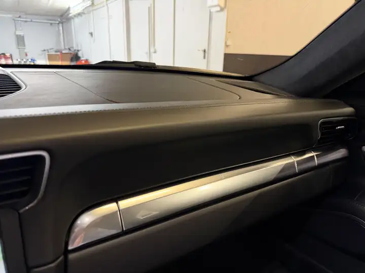 Porsche 991 911 Carrera 2 PDK — photo 17