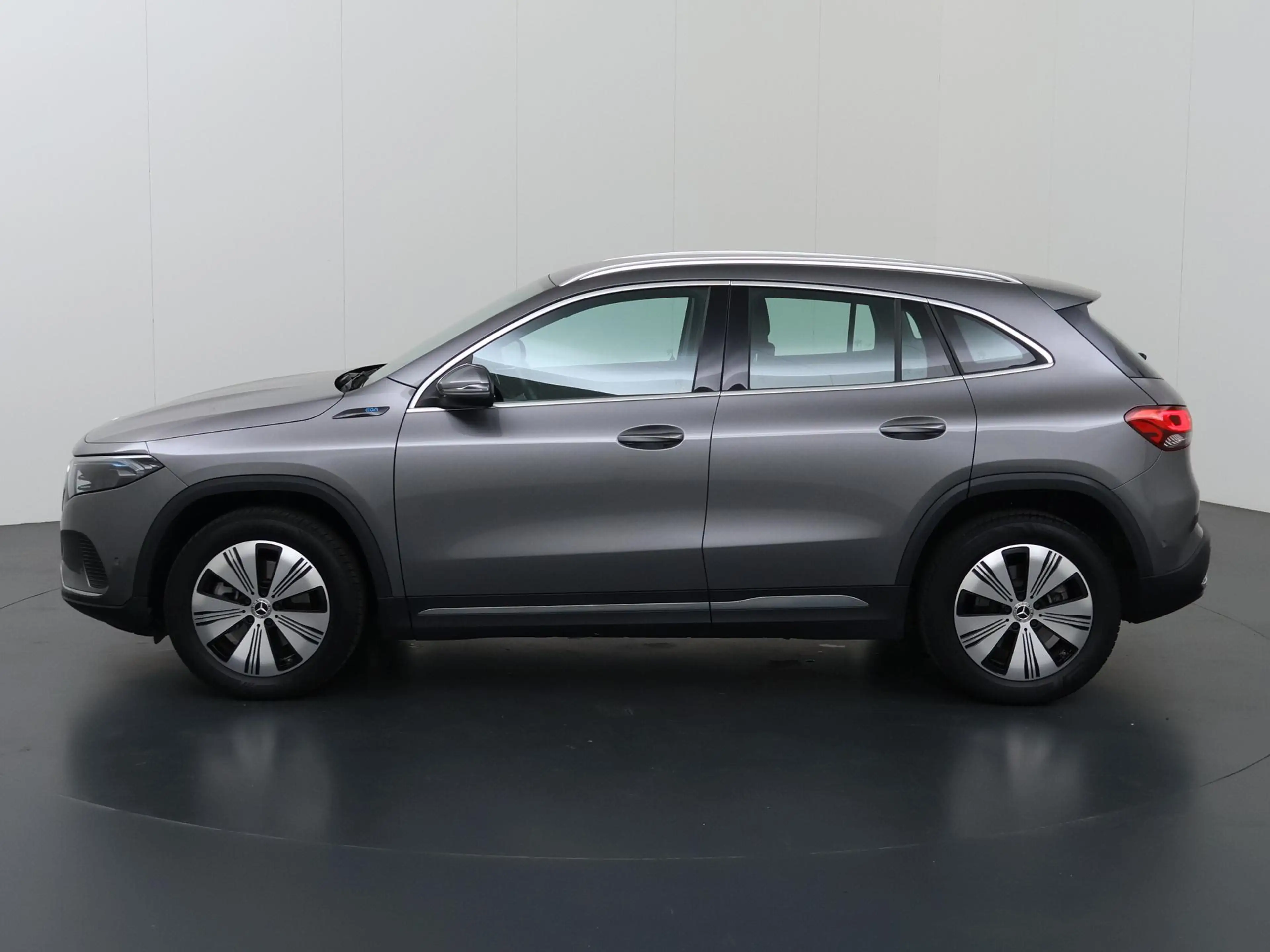 Mercedes-Benz EQA 250 Business Solution Luxury 67 kWh | Trekhaak | Stoel — photo 5