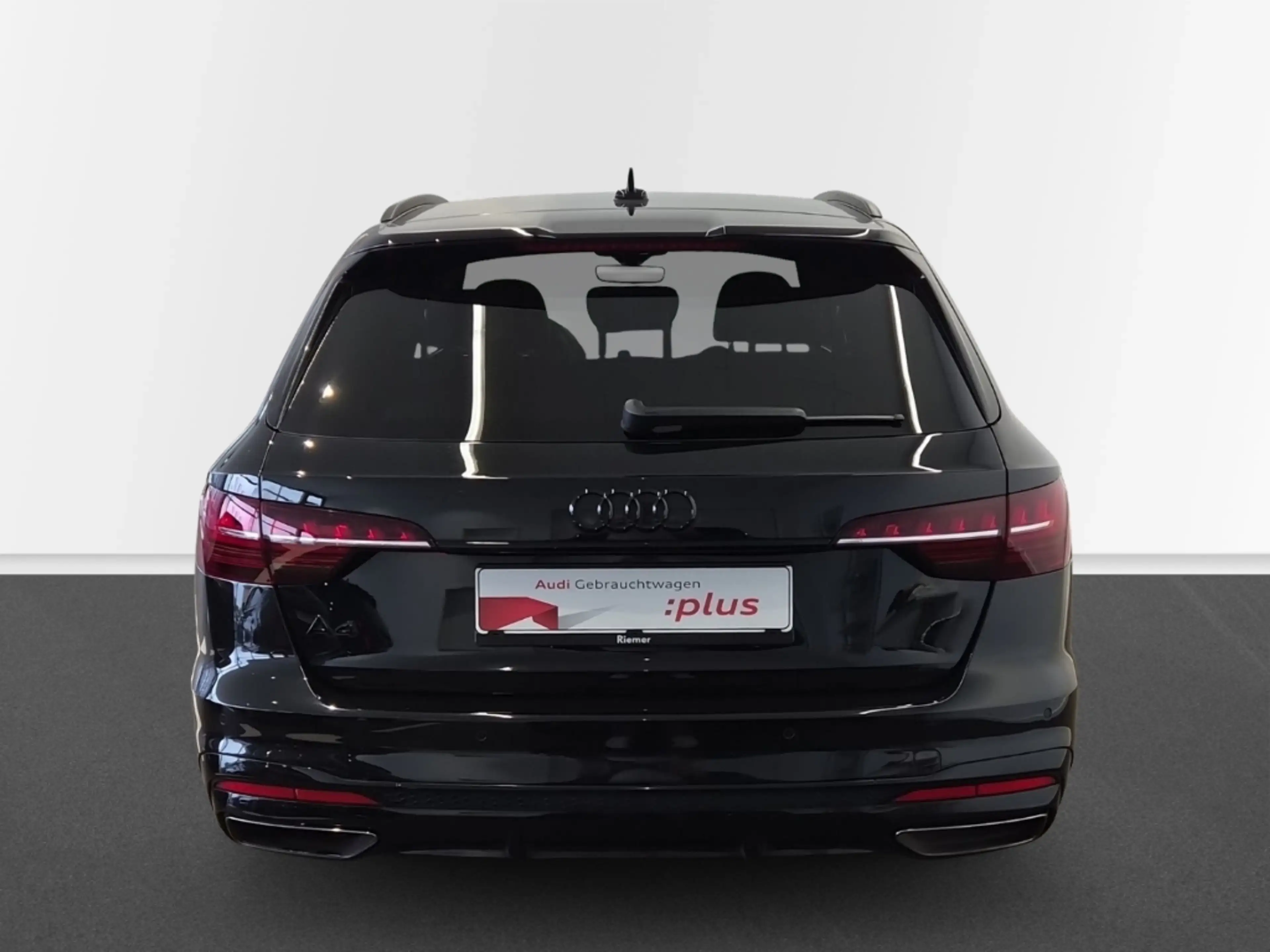 Audi A4 Avant 40 TDI S line DSG Matrix Navi OptikSchwarz — photo 5