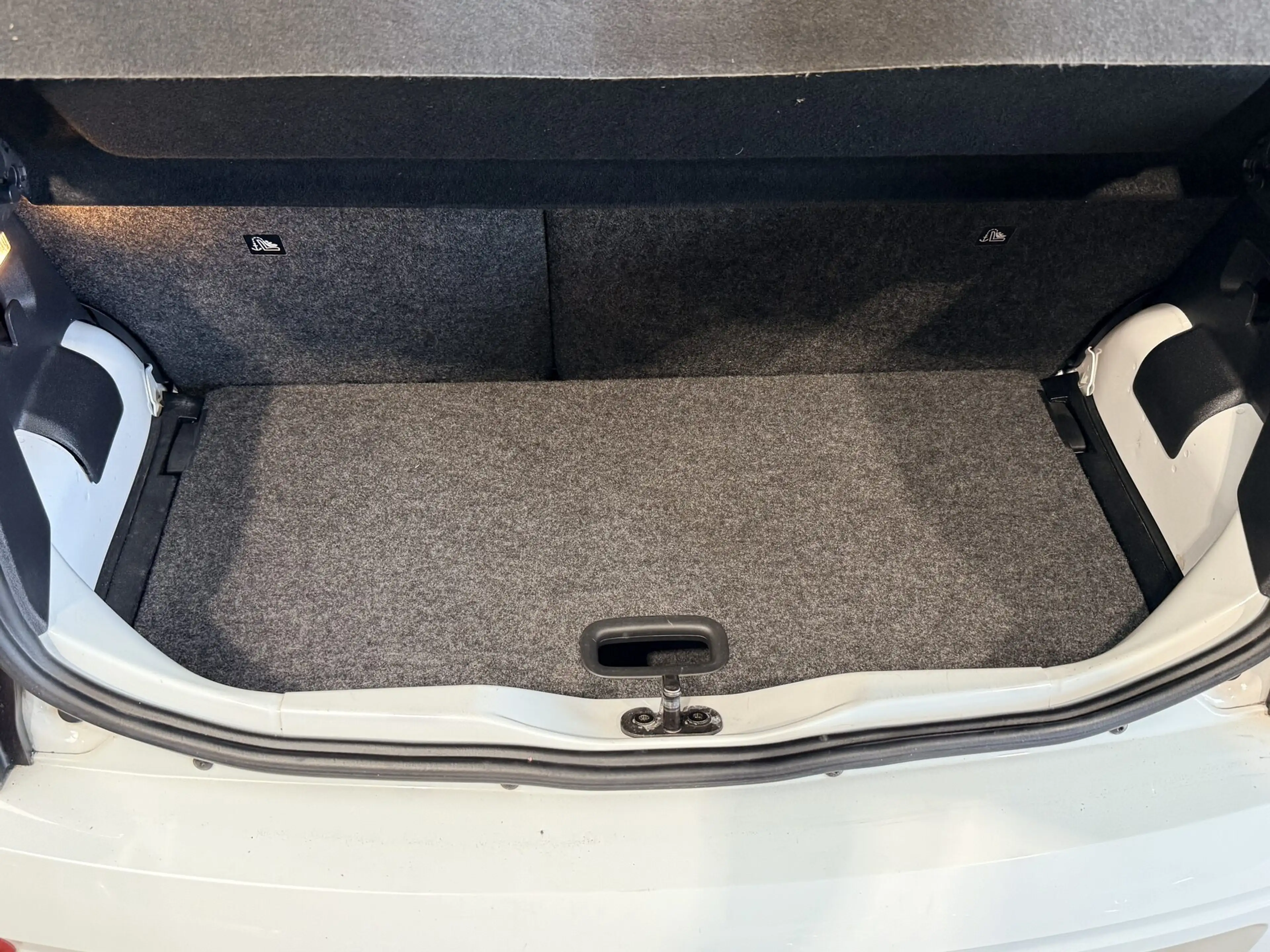 Volkswagen e-up! e-Up! — photo 10