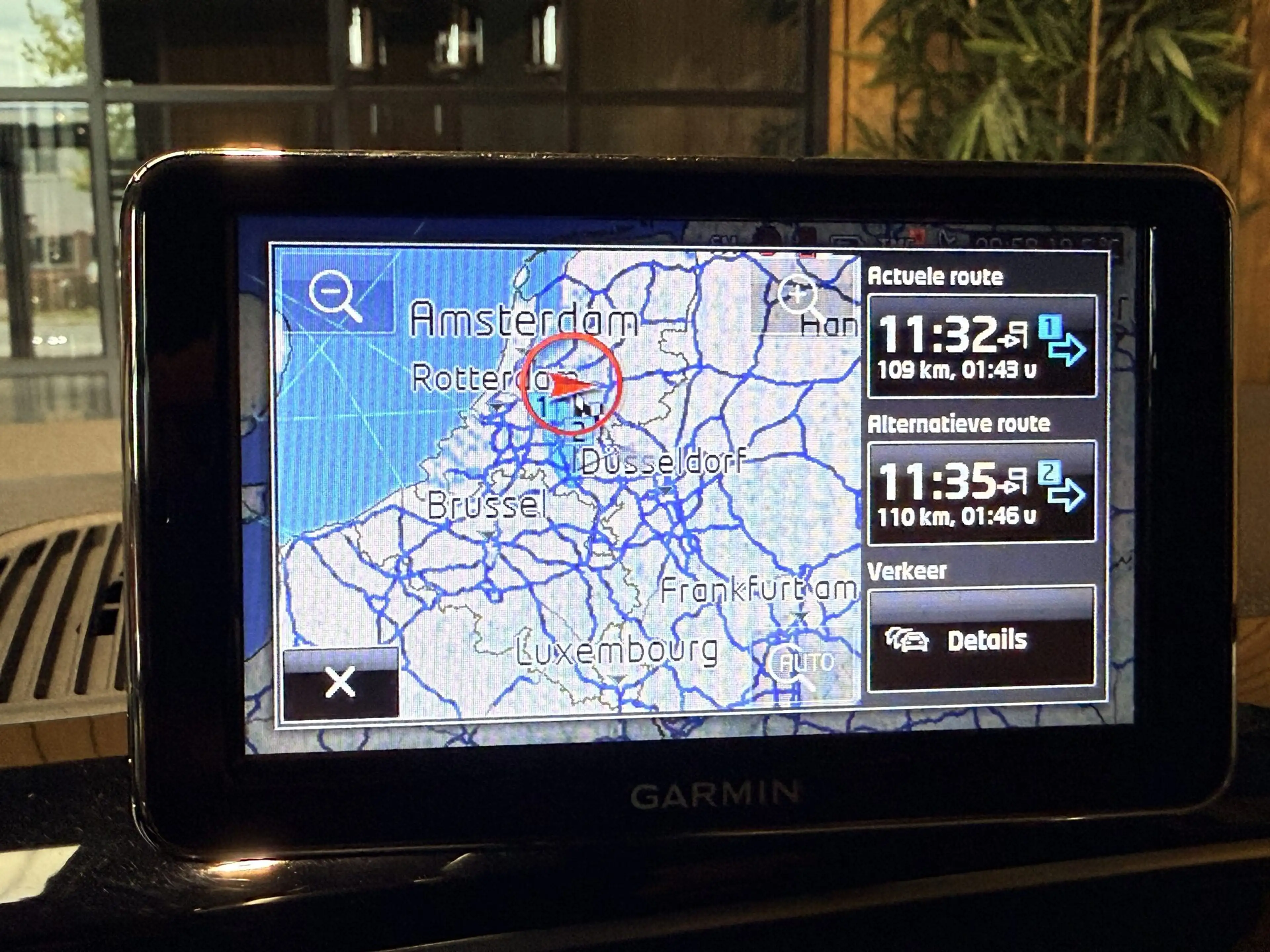 Volkswagen e-up! e-Up! — photo 19