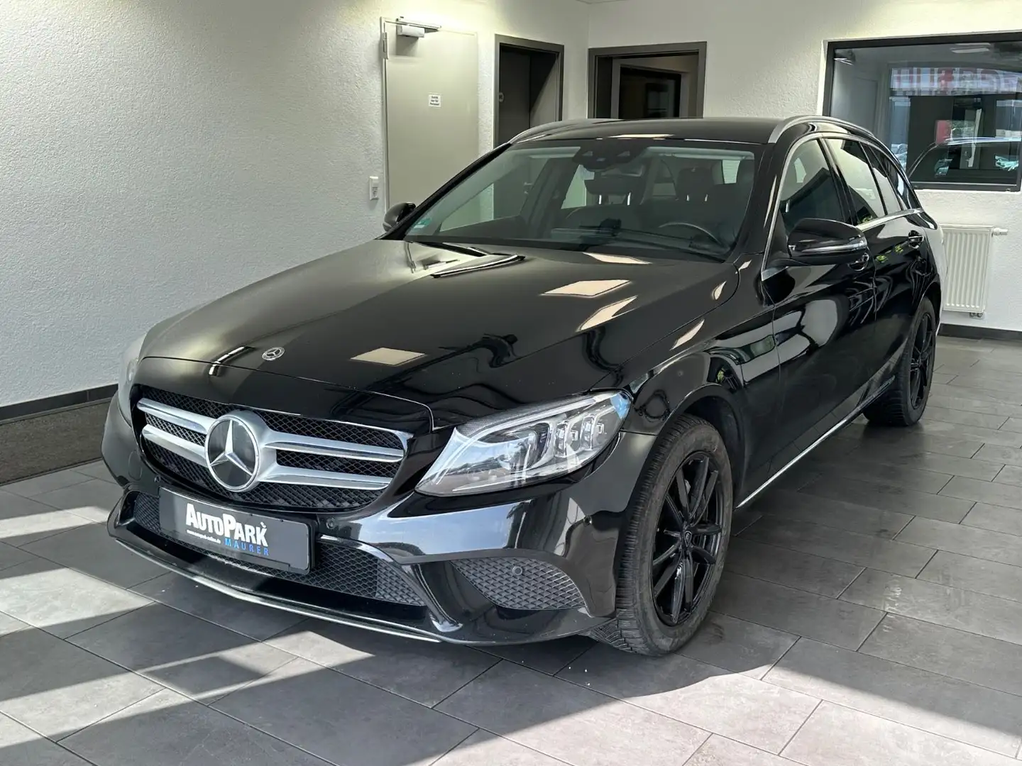Mercedes-Benz C 200 T d Avantgarde*AHK*DAB*Distronic*LED Schwarz - 2