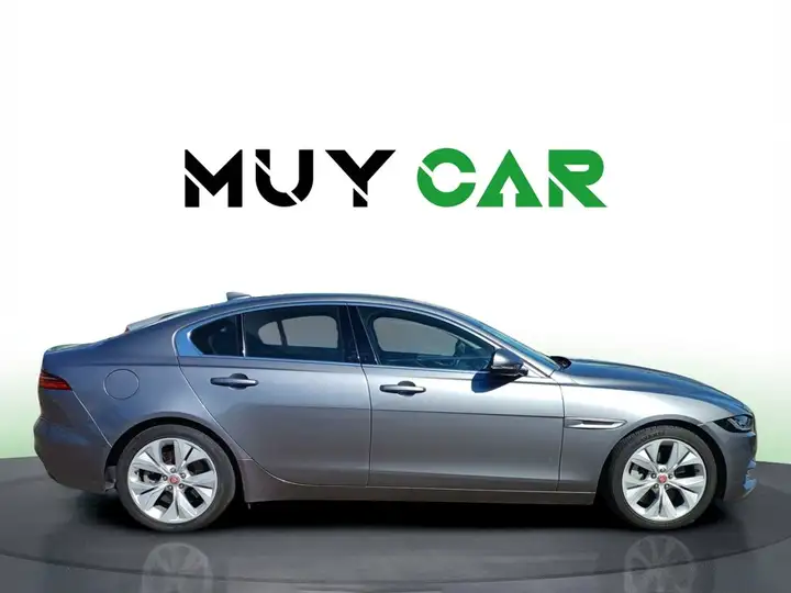 Jaguar XE 2019, foto 8
