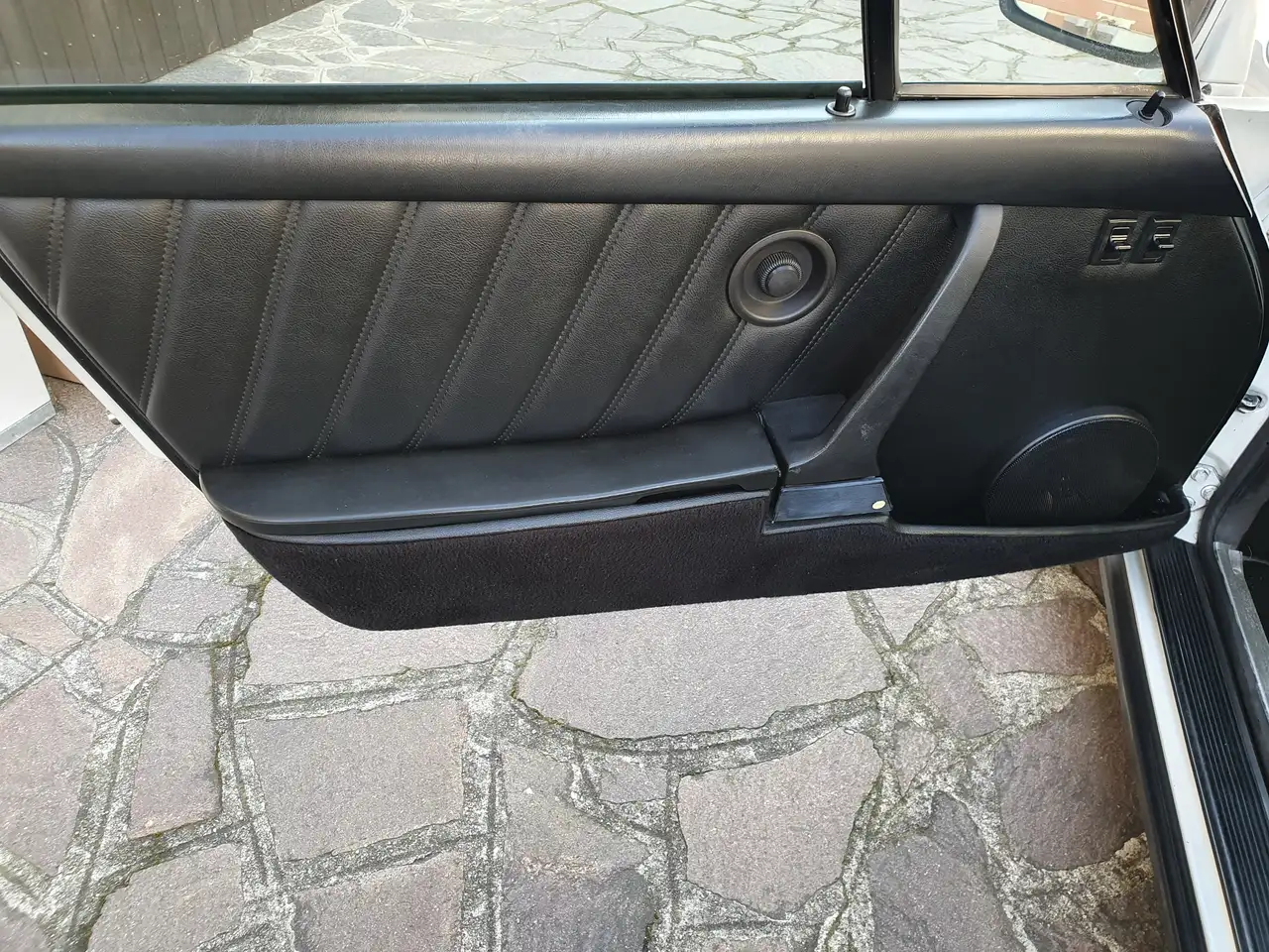 Porsche 911 3.0 SC cabrio, foto 6