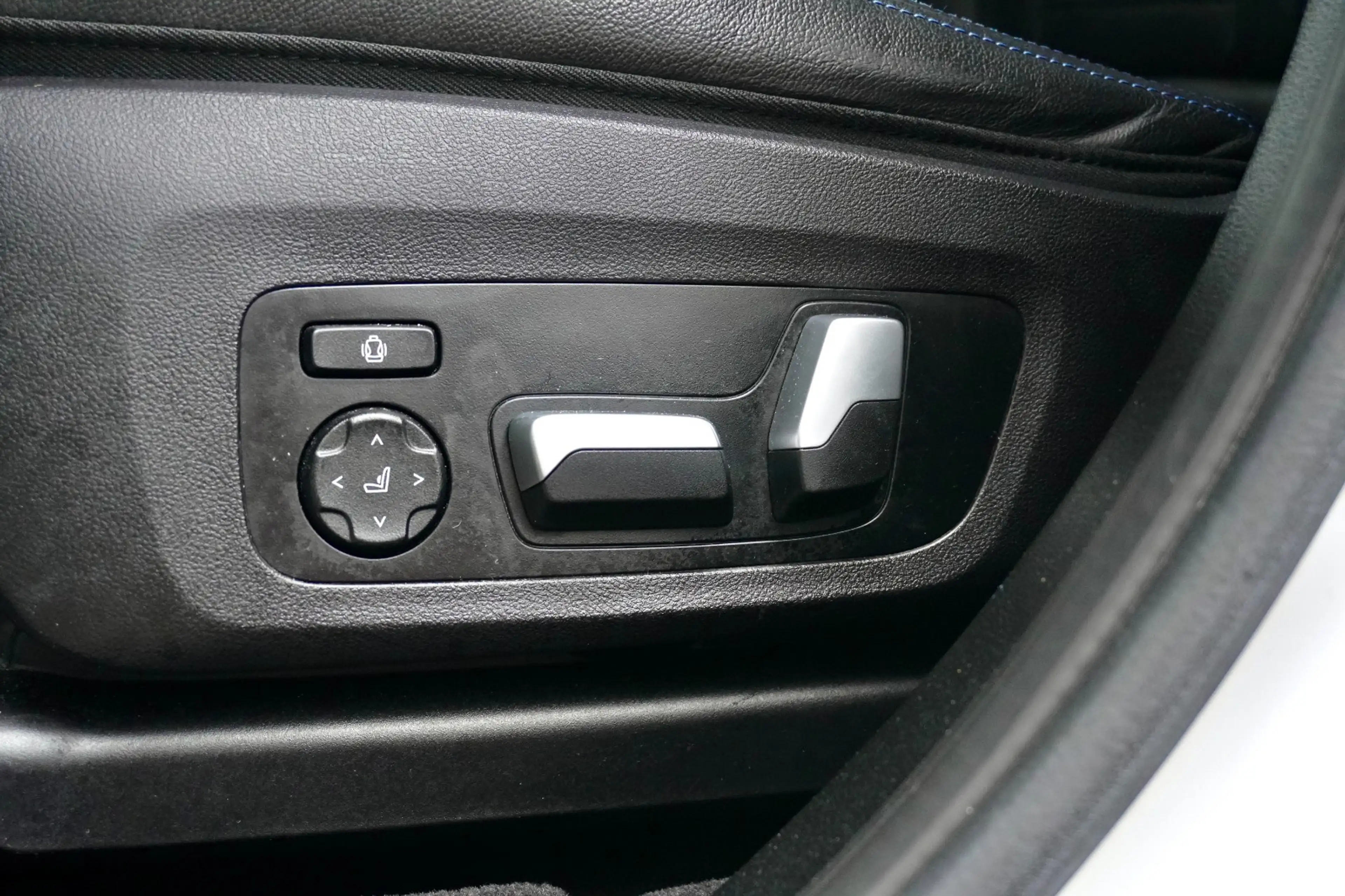 BMW iX3 High Exe. 80 kWh | M Sport | Harman Kar | SOH: 99. — photo 12