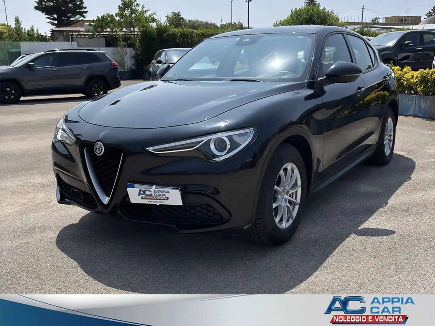 Alfa Romeo Stelvio Stelvio 2.2 t Business rwd 160cv auto my19 Nero - 1