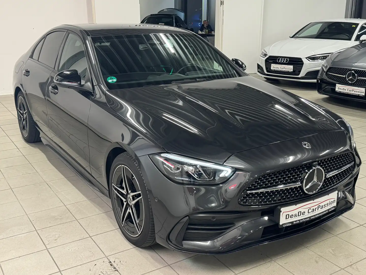 Mercedes-Benz C 300 C 300 AMG-Line*NightPaket+AmbientePremium*U-Frei Schwarz - 2