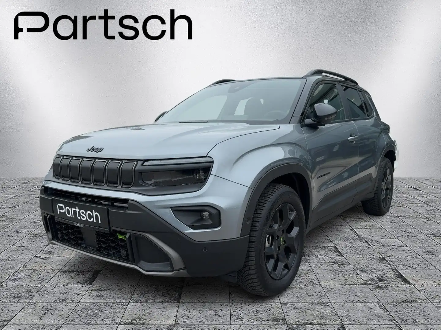 Jeep Avenger Upland eHybrid 4xe 136 Grau - 1