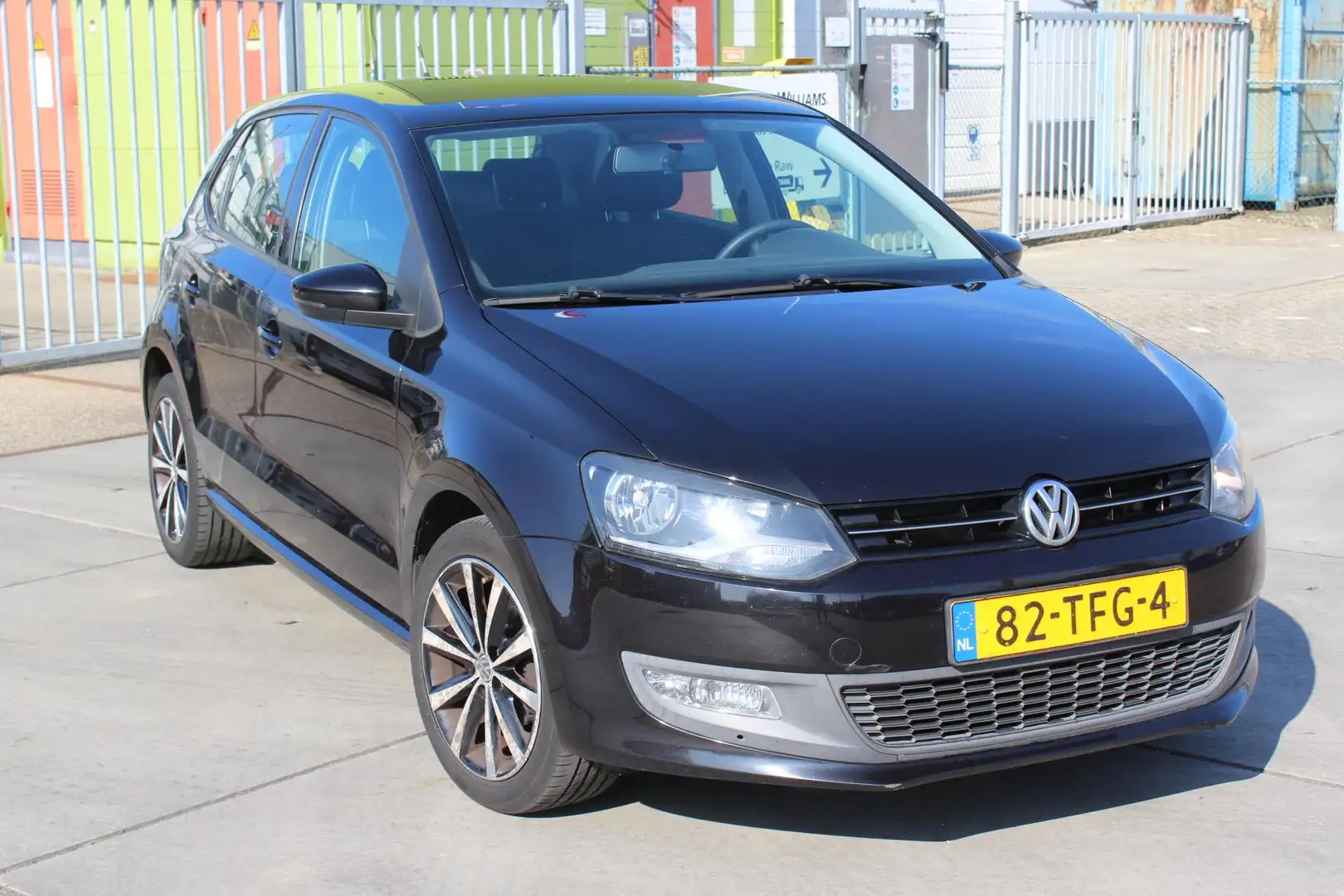 Volkswagen Polo 1.2 TSI Comfortline nap 5DRS AIRCO MULTIMEDIA NAVI Noir - 2