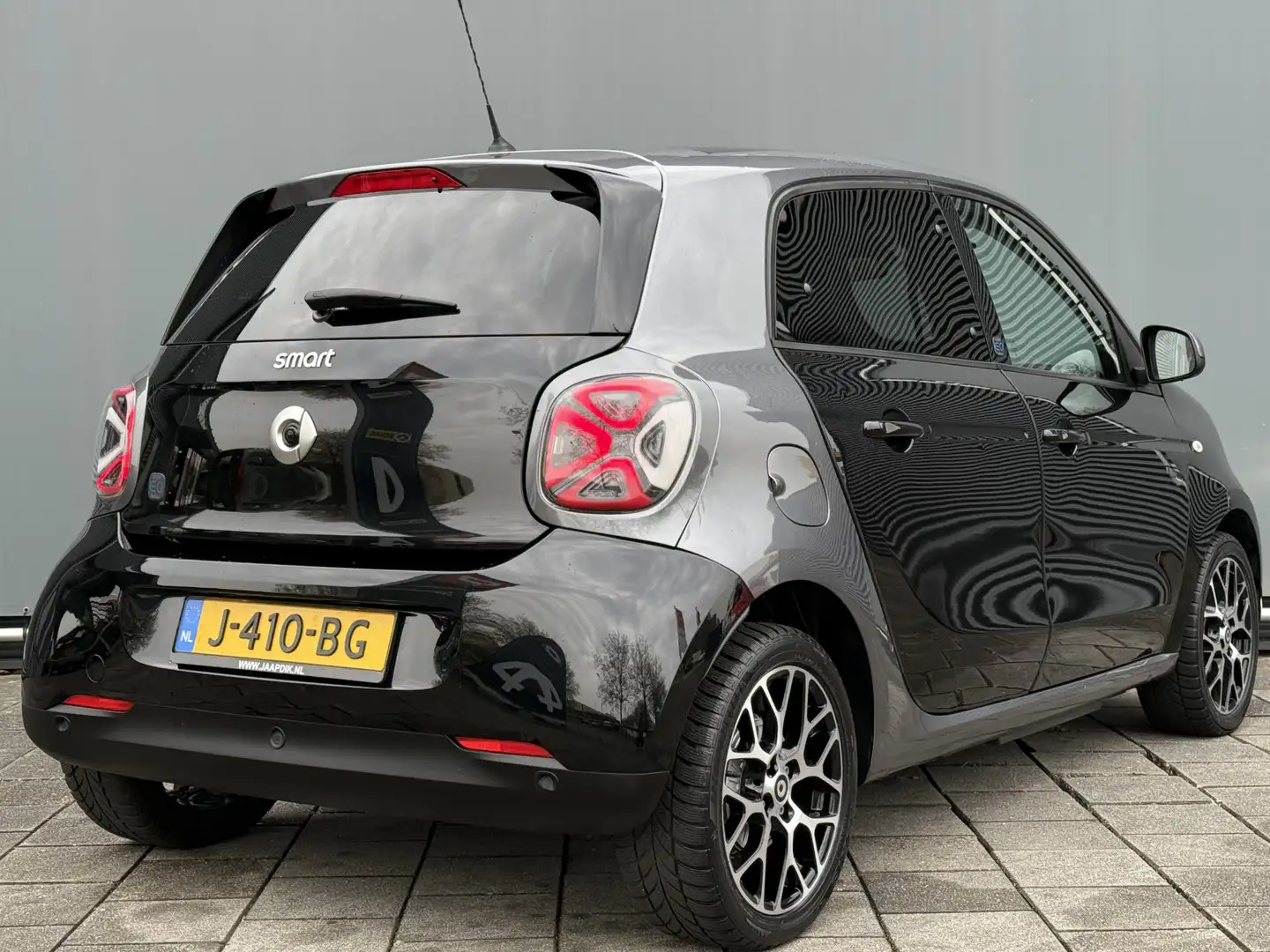 smart forFour EQ BWJ 2020 | EQ Comfort PLUS 18 kWh | LEER | PANO Zwart - 2