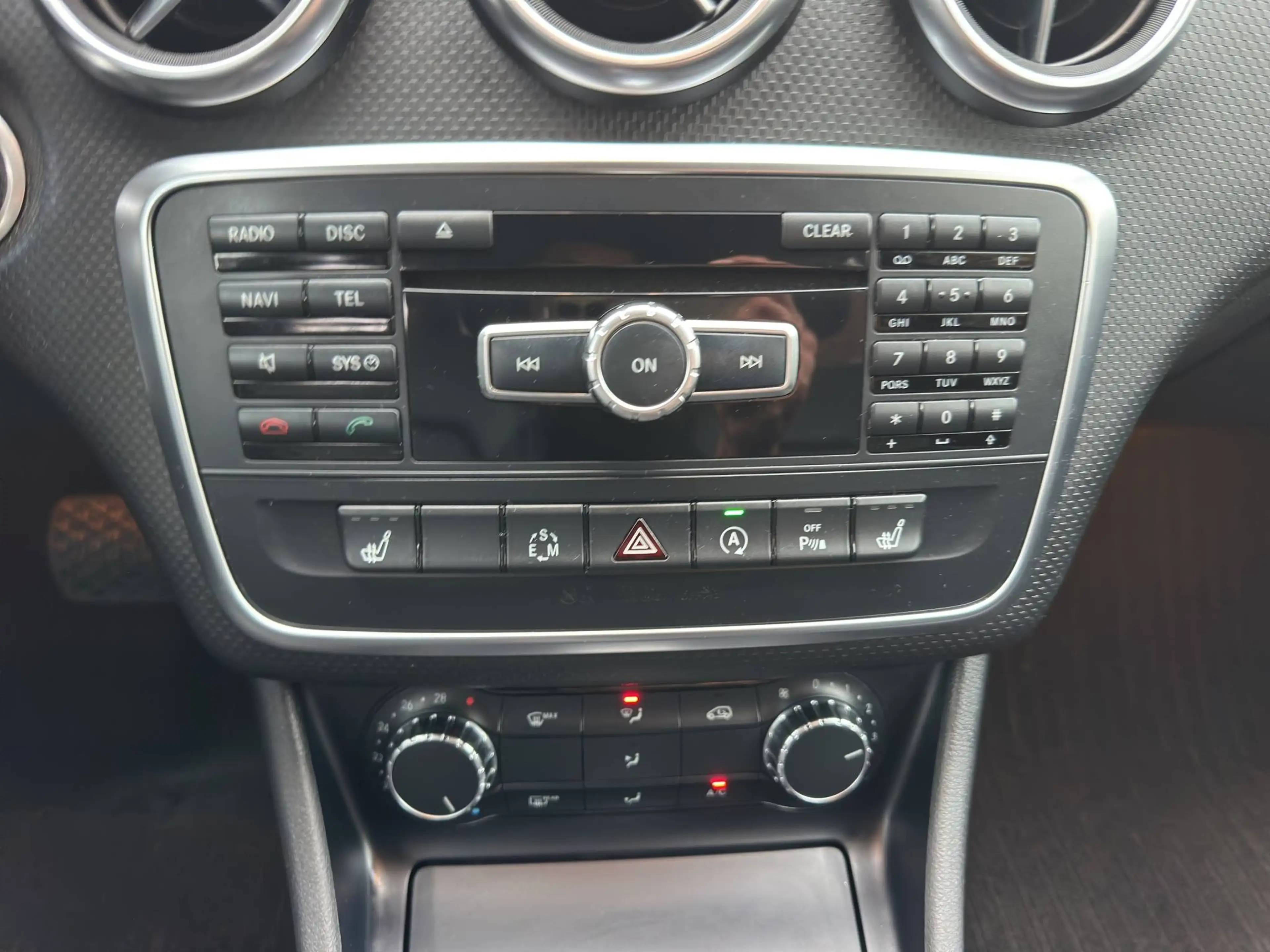 Mercedes-Benz A 200 A 200 CDI AUT XEN NAVI PDC KLIMA SHZ — photo 14