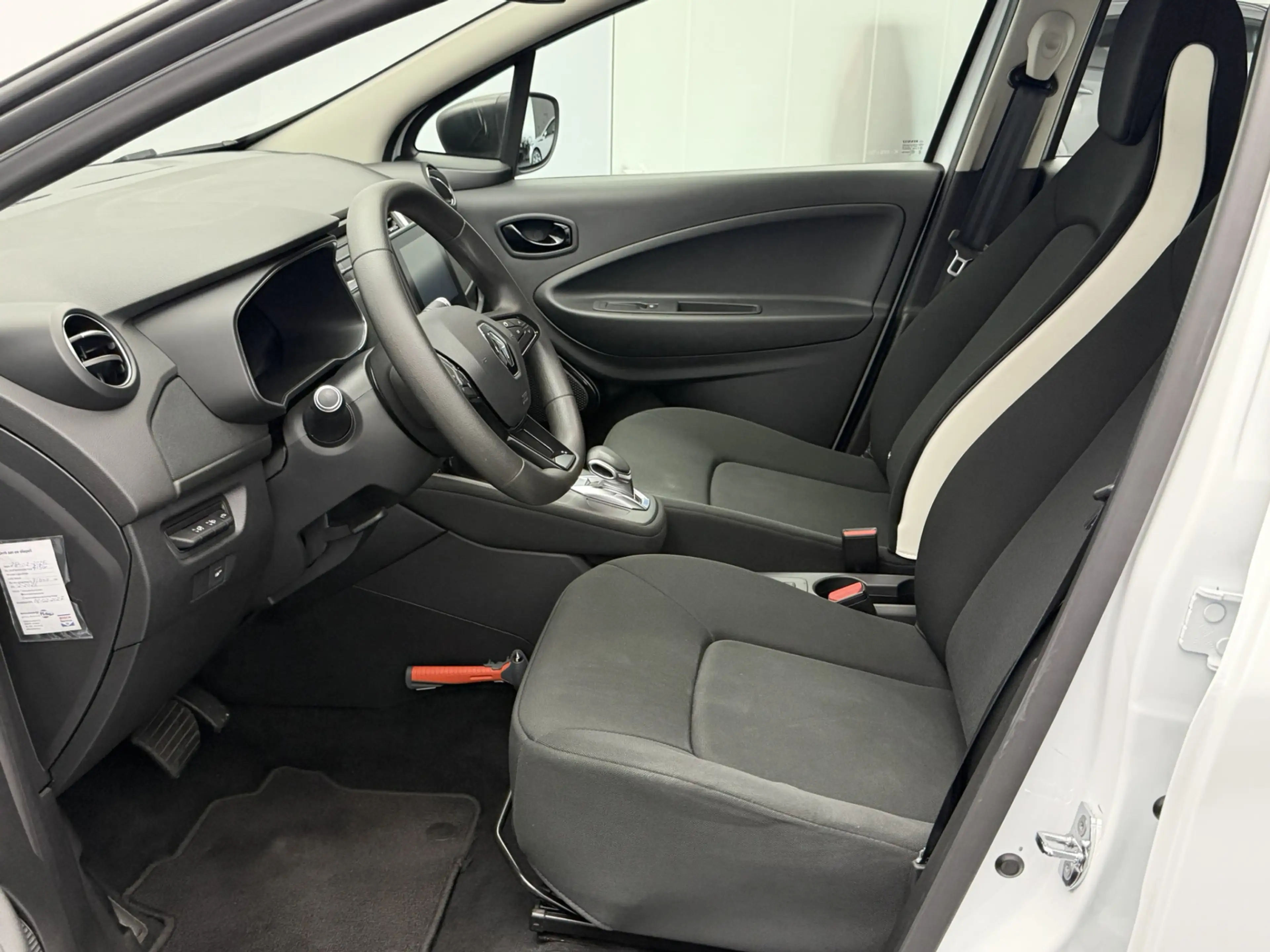 Renault ZOE R110 Life 52 kWh | SoH 91,6% | CCS | Koopaccu | Ca — photo 11
