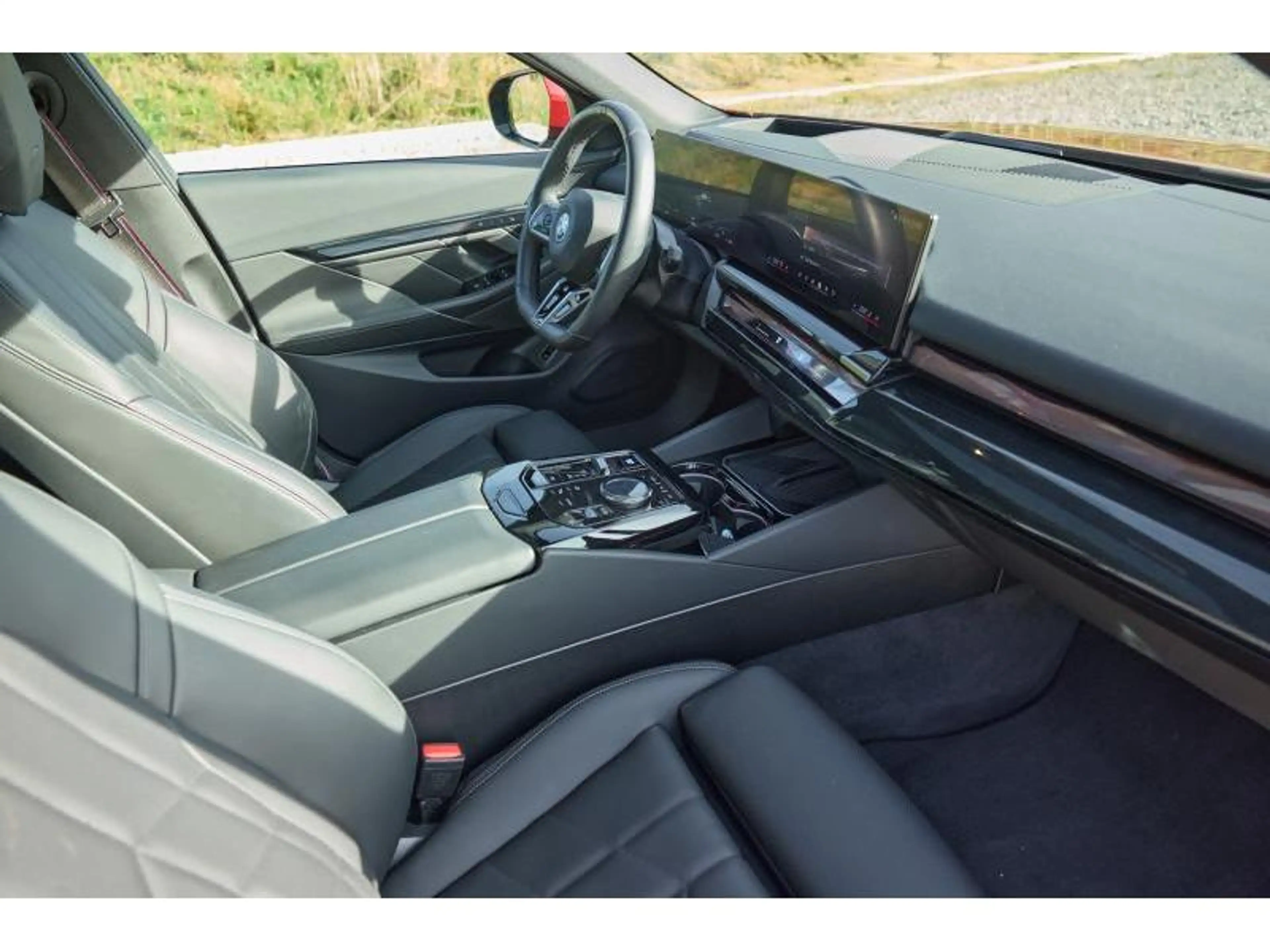 BMW i5 i5 eDrive40 Touring — photo 7