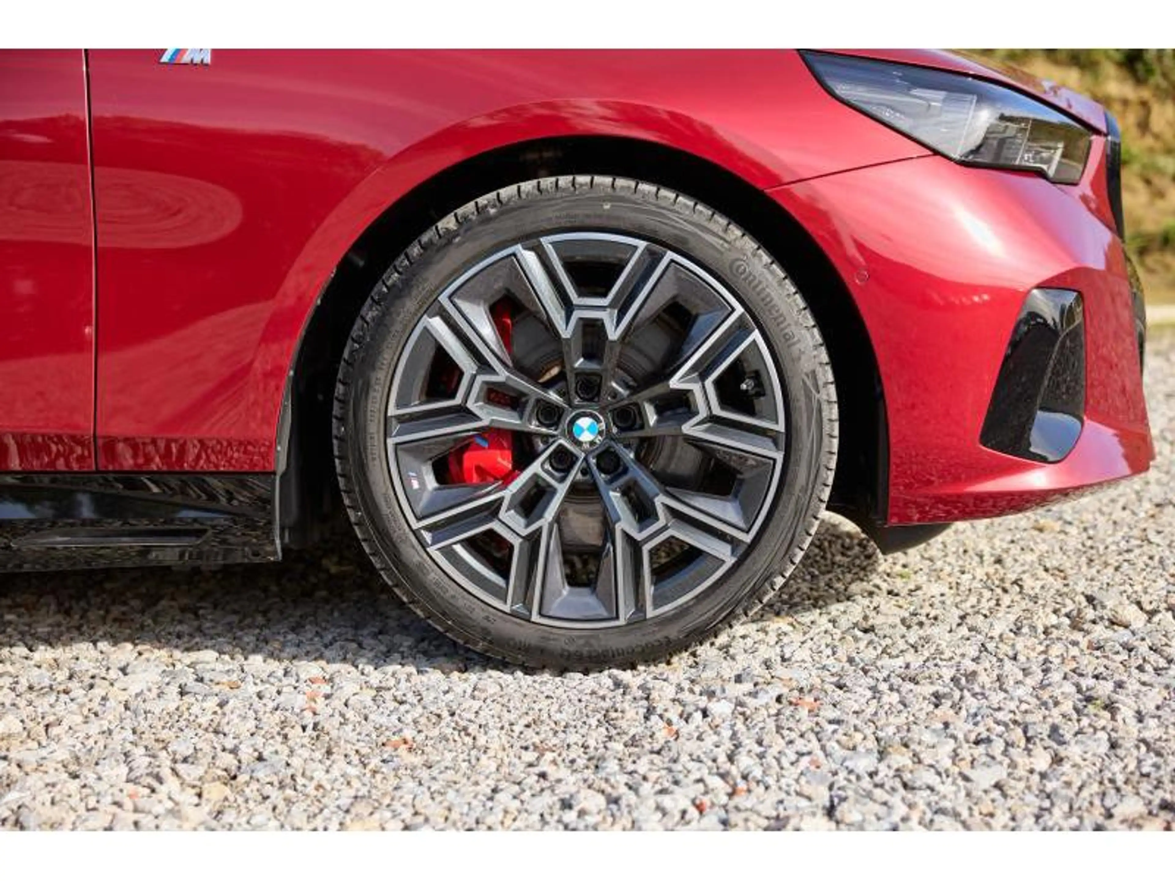 BMW i5 i5 eDrive40 Touring — photo 8