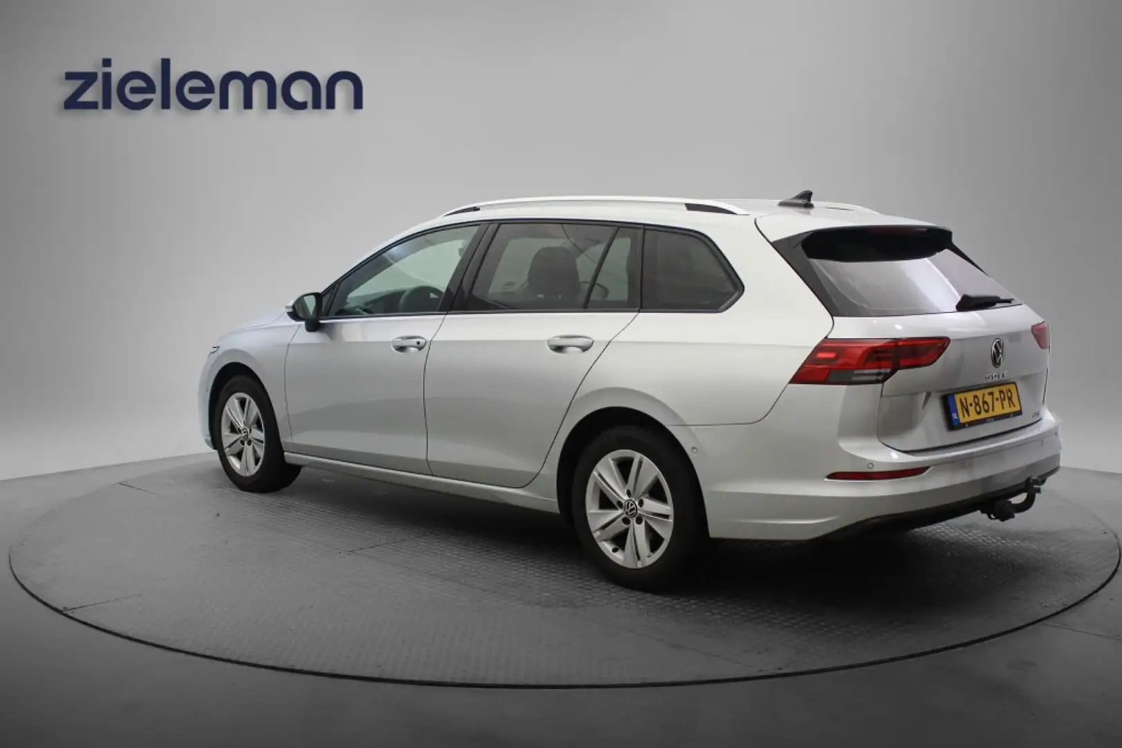 Volkswagen Golf Variant Variant 1.0 eTSI Life Business Automaat - Carplay, Gris - 2