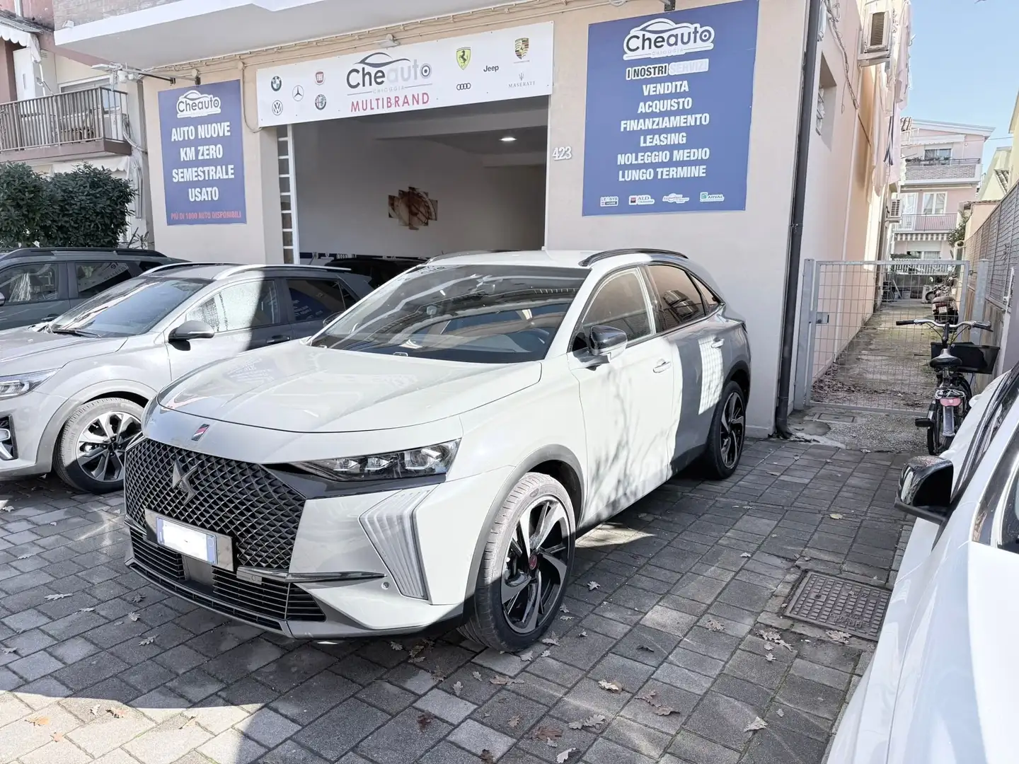 DS Automobiles DS 7 Crossback DS7 1.5 bluehdi Performance Line+ 130cv auto Grijs - 1