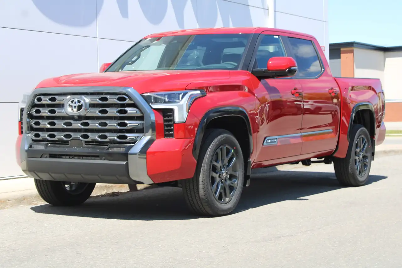 Toyota Tundra снимка Toyota Tundra