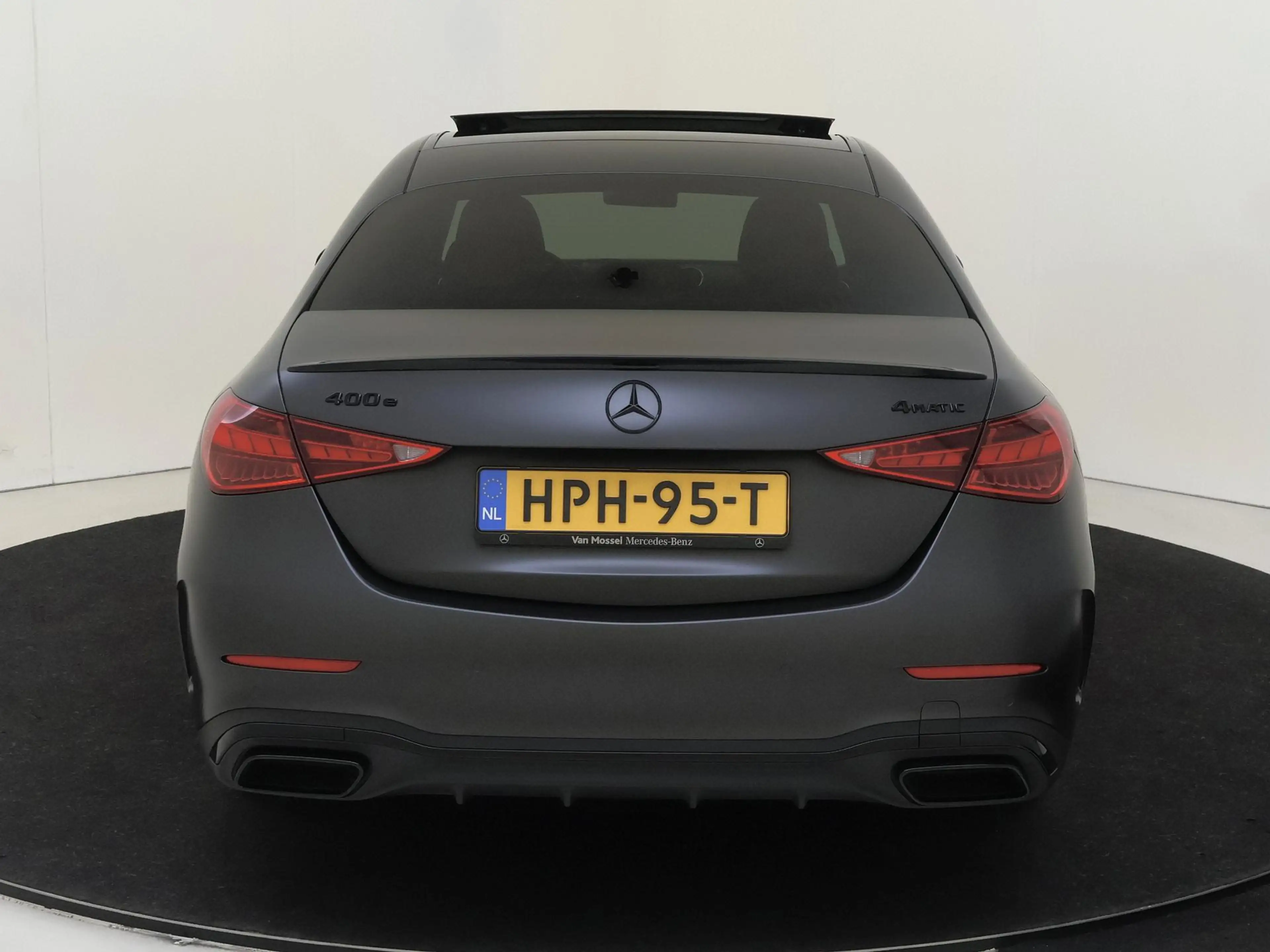 Mercedes-Benz C 400 e 4MATIC AMG Line / Premium Plus/ Burmester 3D/ Na — photo 7