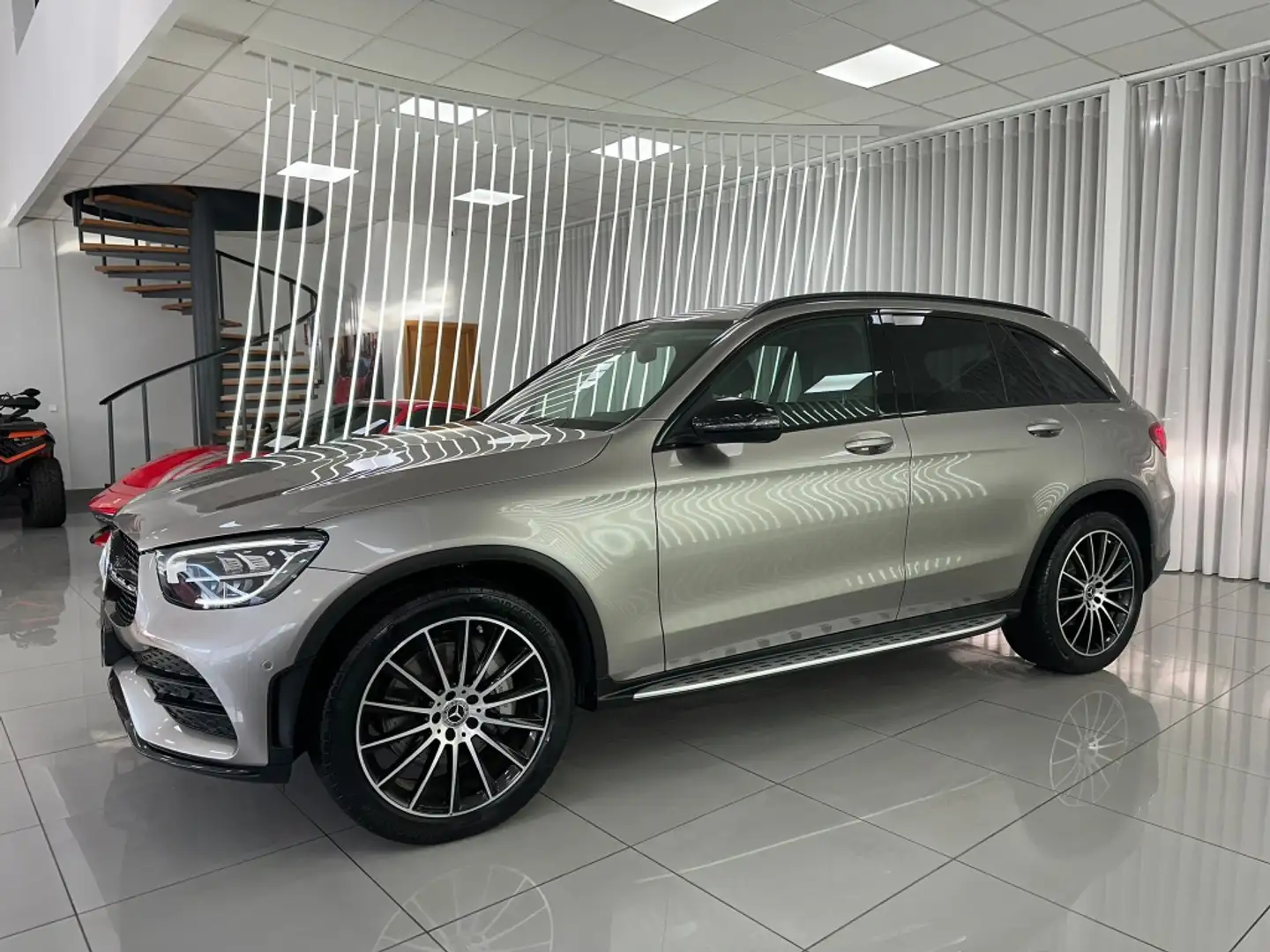 Mercedes-Benz GLC 220 Coupé 220d 4Matic 9G-Tronic Beige - 2