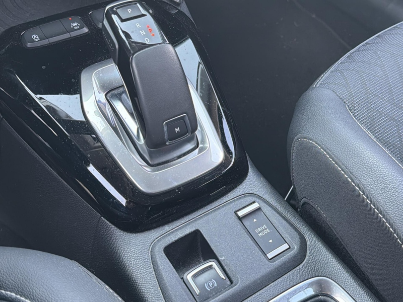 Opel Corsa 1.2 Elegance — photo 33