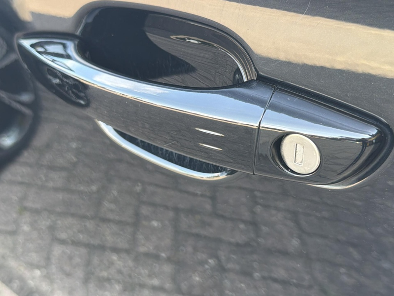 Opel Corsa 1.2 Elegance — photo 20
