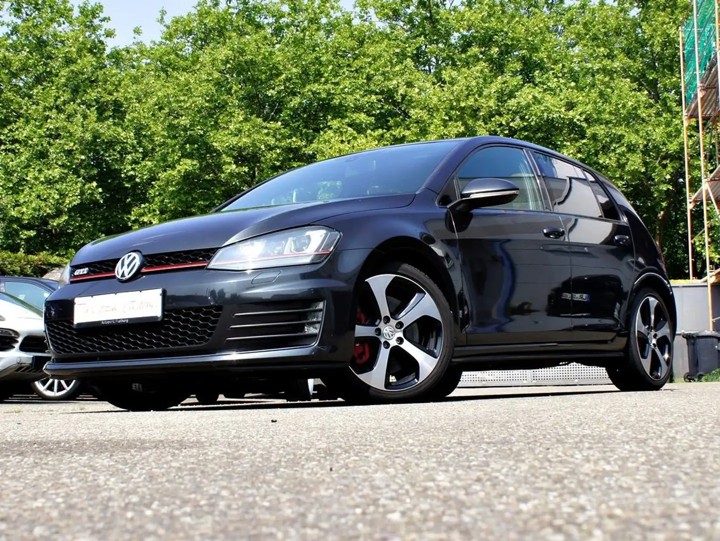 Volkswagen Golf GTI LEDER/NAVI/PANO/FENDER/AUTOMATIK Grau - 1