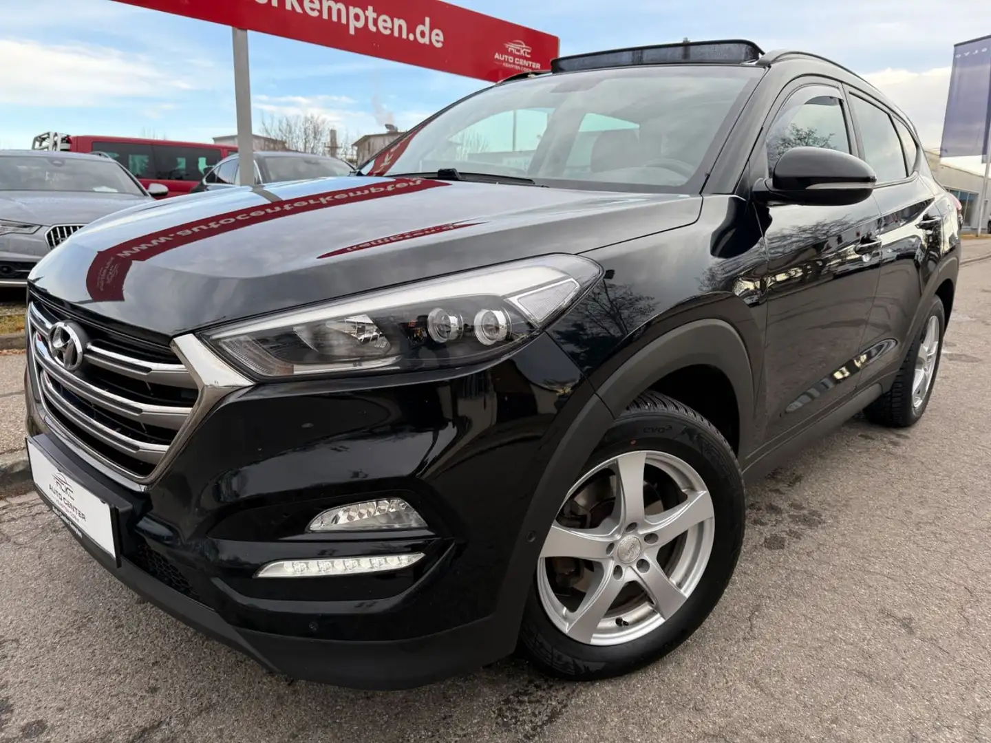 Hyundai TUCSON Premium 4WD*Panorama*Kamera*LED Schwarz - 1