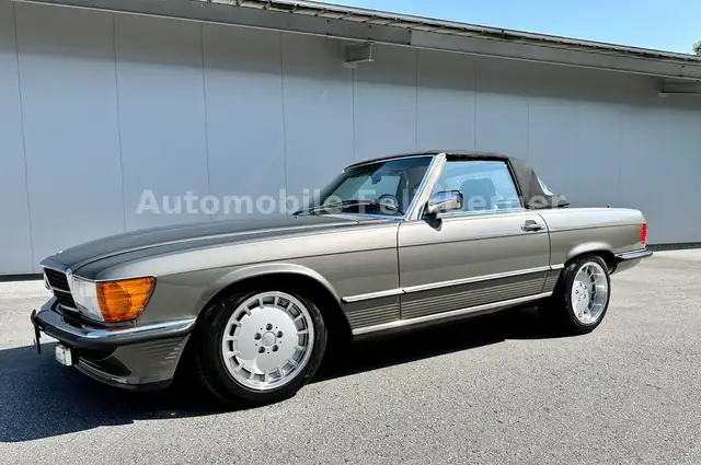 Mercedes-Benz SL 560 seltene Farbkombi Lorinser Sammlerauto