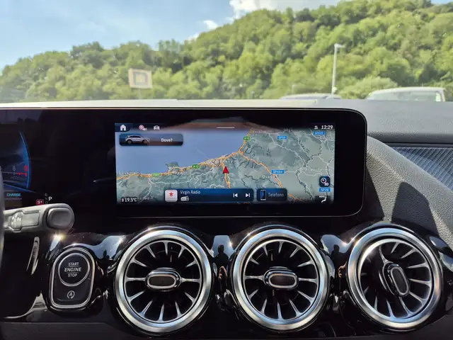 Mercedes-Benz Gla Class view 11
