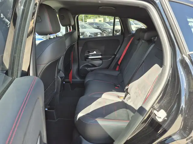Mercedes-Benz Gla Class view 7