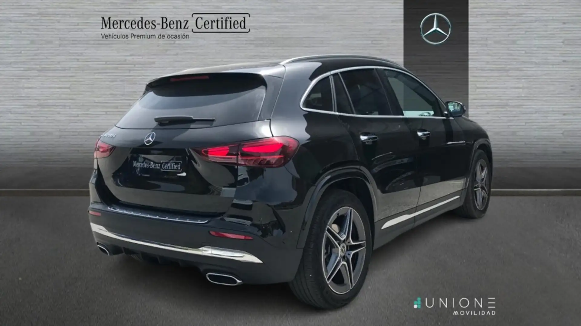 Mercedes-Benz GLA 200 200d 8G-DCT - 2