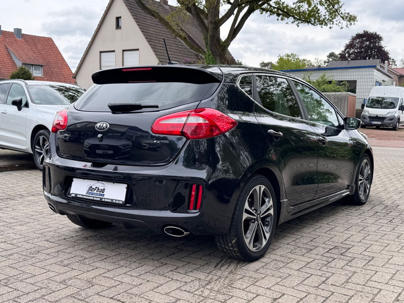 Kia Ceed / cee'd Ceed GT-Line — photo 6