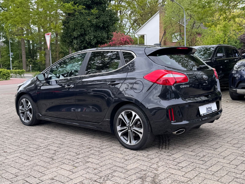 Kia Ceed / cee'd Ceed GT-Line — photo 10