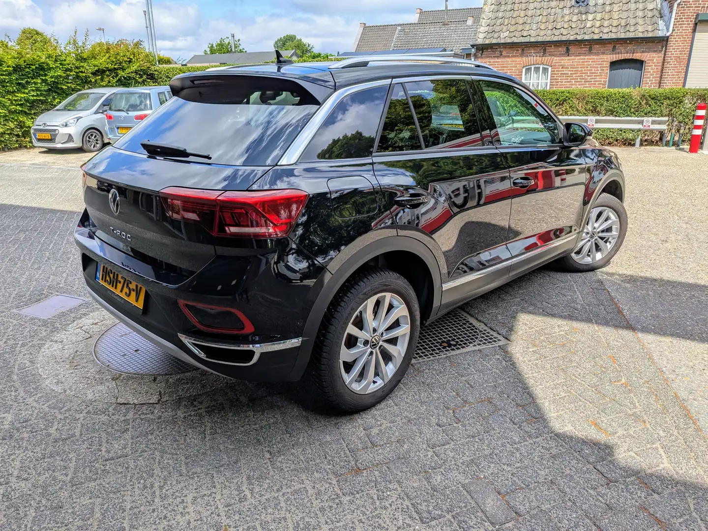 Volkswagen T-Roc 1.5 TSI Style,Navi,Trekhaak. Zwart - 2