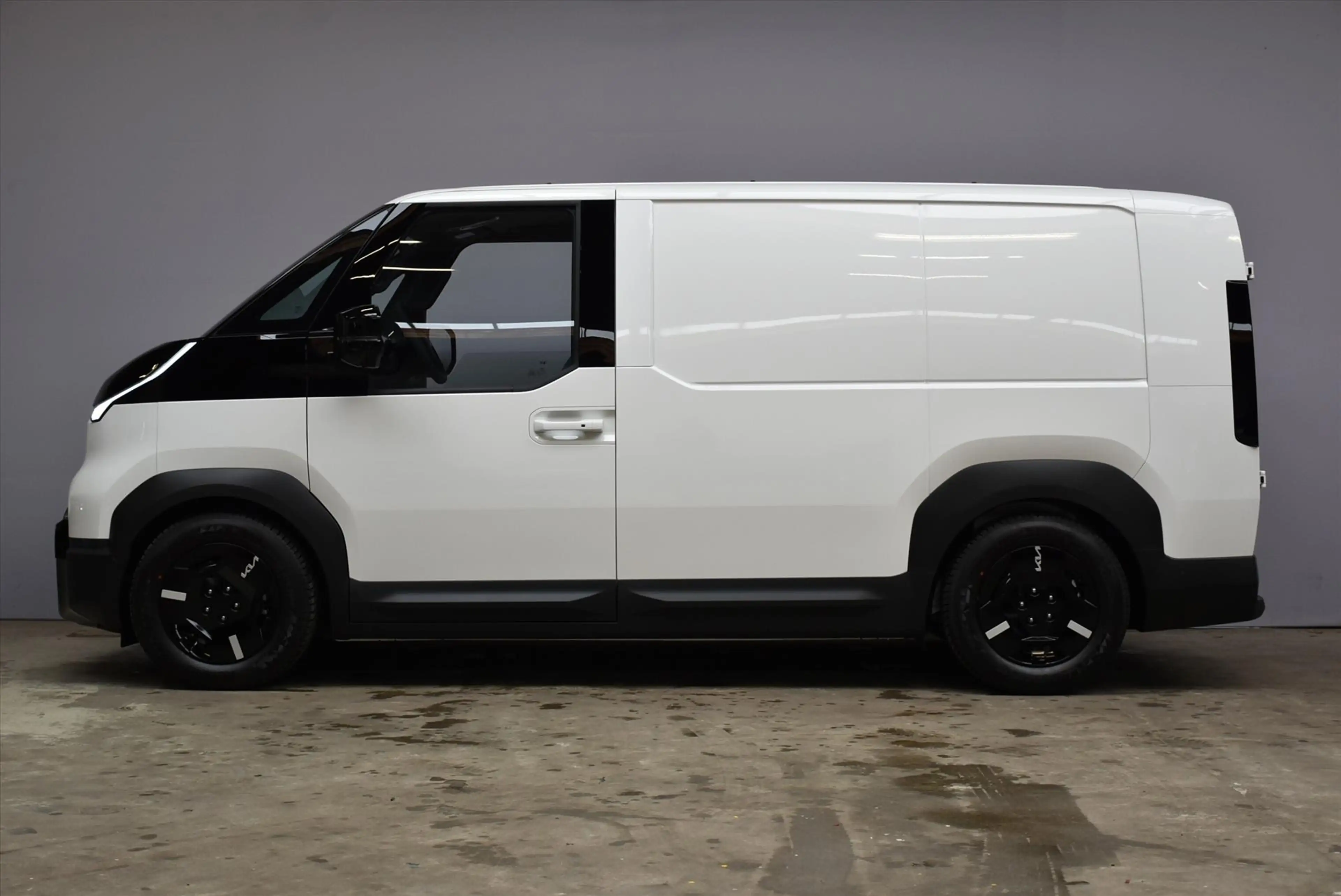 Kia PV5 Cargo 71,2 kWh 163pk L2H1 Essential NIEUW - SNEL LEVERBA — photo 8